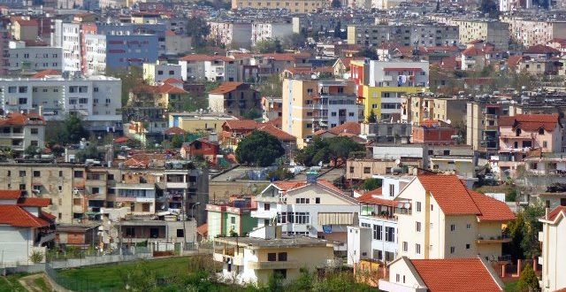 ALUIZNI: Shtesat pa leje, ja rastet kur nuk e legalizoni dot banesen 